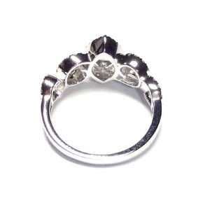 Offre exceptionnelle : Bague en or blanc 18 carats avec diamants naturels 100% en forme de marquise, idéale pour les fiançailles, les mariages et les fêtes - Product Image 2