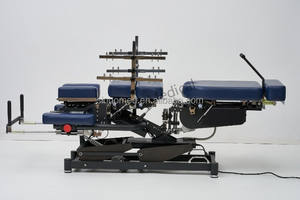 3 डी स्विंग इलेक्ट्रिक रीढ़ की हड्डी दबाव टेबल बिस्तर, लंबर कर्षण और रीढ़ की हड्डी - Product Image 4