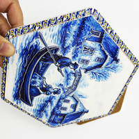 Sous-verres hexagonaux en céramique bleu Delft avec motif moulin à vent hollandais et artisanat - Ensemble de 6 avec support en bambou