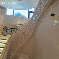 Escalier en marbre à motifs floraux en jet d'eau, design incurvé, nouveau design, pour hôtel/villa, design luxueux