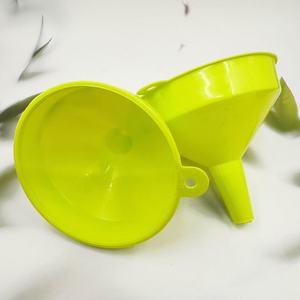 Embudo, embudo dispensador de aceite/vino, embudo de cocina/hogar para aceite/vino, embudo de plástico para vino, mercancía general de 1/2 yuan. - Product Image 2