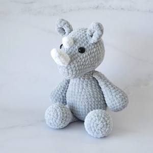 Vente en gros de jouets en crochet pour bébés, animaux amigurumi doux, 100% faits à la main, jouets <span class=keywords><strong>rhinocéros</strong></span>, adorables jouets dinosaures en crochet pour cadeaux - Product Image 6