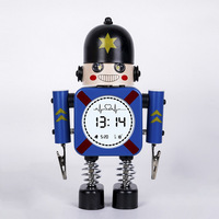 Réveil numérique LCD intelligent pour étudiants, horloge de bureau créative pour garçons et filles, modèle soldat robot