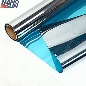 Pellicola Decorativa Riflettente Metallizzata Autoadesiva in PET Anti-UV e Antiesplosione da 2mil <span class=keywords><strong>per</strong></span> <span class=keywords><strong>Finestre</strong></span> di Edifici, a <span class=keywords><strong>Risparmio</strong></span> <span class=keywords><strong>Energetico</strong></span> Solare - Product Image 1