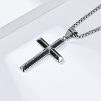 Liontin Kalung Baja Anti Karat Berlapis Emas 18K Model Enamel Slope Cross Pvd, Perhiasan Fashion untuk Pria, Produsen Grosir 2026