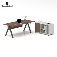 Bureau de direction SpaceUnited, structure en acier ou en bois, plateau en MFC, panneau de particules mélaminé, poste de travail informatique pour manager