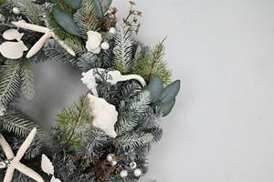 Popular Customized Green Leaves Artificial Christmas Wreath for Front <b>Door</b> Wall <b>Window</b> Party - Product Image 3