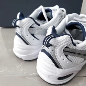 Zapatos Deportivos Casuales de Diseño de Lujo 2025, Estilo 9060, Ligeros para Hombre y Mujer, para Invierno y Actividades al Aire Libre - Product Image 3