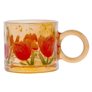 Mug en verre haut de gamme de 400 ml avec poignée, style américain, couleur personnalisée, imprimé avec un beau motif de tulipe pour mariage - Product Image 1