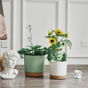 Solstice — Pot de plante rond à aération automatique, Drainage élevé, jardinière moderne décorative en plastique <span class=keywords><strong>avec</strong></span> trou de Drainage et soucoupe - Product Image 3