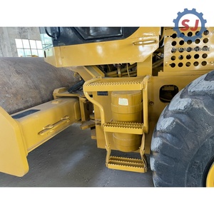 Compacteur Caterpillar CS683D d'occasion bien entretenu, faible nombre d'heures, rouleau vibratoire Caterpillar CS683D en excellent état, en vente - Product Image 6