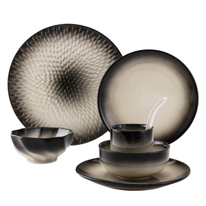 <span class=keywords><strong>Service</strong></span> de table en céramique au design vintage avec dégradé de couleurs personnalisé / Services de table en porcelaine de style japonais pour le dîner - Product Image 1