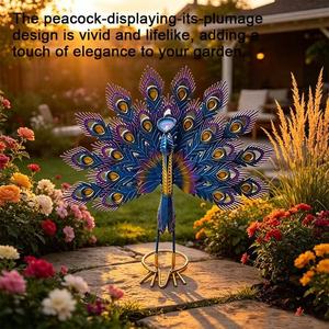 Adorno de Jardín con Forma de Pavo Real con Pedrería, Decoración Metálica Colorida para Jardín, Patio y Césped - Product Image 2