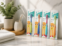Brosse à dents manuelle ergonomique pour enfants, poils doux en PBT, logo personnalisé, manche en plastique, pour blanchiment des dents et soins bucco-dentaires à domicile, directement de l'usine
