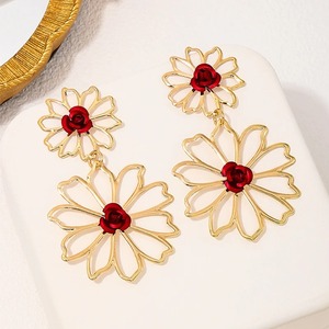 สร้อยคอรูปหัวใจสีทอง LVE9-V ทำจากโลหะผสมสังกะสีสำหรับผู้หญิง สไตล์พังก์เรียบง่าย สร้อยคอแบบห่วงเจาะ  เครื่องประดับสไตล์เกาหลี - Product Image 3