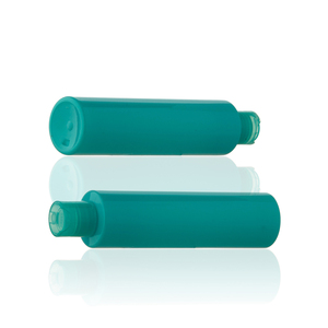 Botella PET PCR Verde Delgada de 200 ml con Pulverizador para Desinfectante de Manos y Cuidado de la Piel - Product Image 4