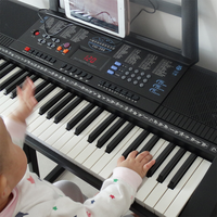 Soporte de teclado de piano portátil electrónico de 61 teclas al por mayor, sintetizador Digital para niños, enseñanza para principiantes, hecho de plástico duradero