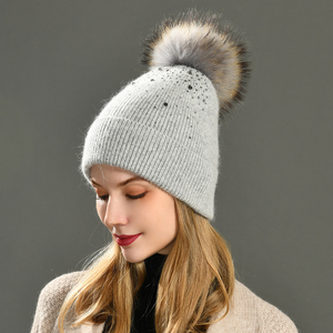 Bonnets d'hiver pour femme en laine véritable raton laveur, couvre-chef avec <span class=keywords><strong>pompon</strong></span> en boule, chapeau tricoté avec strass en cachemire, haute qualité, nouveauté 2019 - Product Image 2