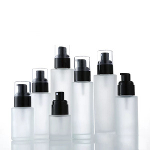 Flacon pulvérisateur vide en verre dépoli pour crème visage avec tête de pompe en plastique noir - Product Image 4