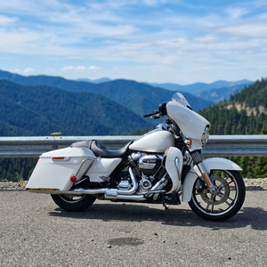 Motocicleta de Turismo de Larga Distancia de Alto Rendimiento y Confortable, Tipo Street Glide, con Motor V-Twin de 1700cc, MC-1000, Garantía de 3 Años - Product Image 2