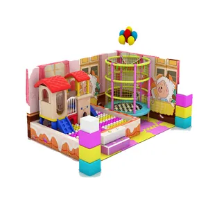 Nuevo diseño para niños Naughty Castle Kids Soft PlayToys Juego de plástico Piscinas de bolas Toboganes Trampolín Park Área de juegos