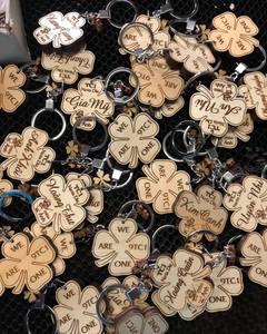 Porte-clés personnalisé en acier inoxydable et en bois avec logo gravé et formes photo numérique pour la décoration - Product Image 2