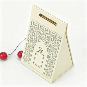 Boîte cadeau rectangulaire personnalisée pour huile essentielle, vernis à ongles, huile de soin de la peau - Boîte en papier rigide recyclable, doublure en éponge, fermeture magnétique - Product Image 4