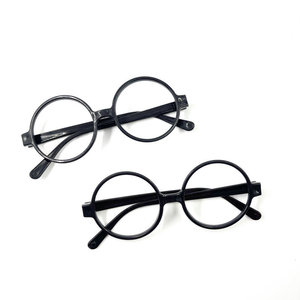 Vente en gros de lunettes de magicien rondes noires en plastique, accessoires photo pour l'école, accessoires de déguisement de fête de geek