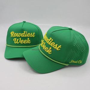 Gorra de Béisbol Personalizada al por Mayor con Logotipo Bordado, Gorra de 5 Paneles Estilo Dad Hat, de Poliéster de Alta Calidad, con Orificios Cortados con Láser, para Hombre y Mujer - Product Image 1