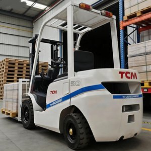 מלגזה משומשת זולה <span class=keywords><strong>TCM</strong></span> FD30 3 טון, מלגזת דיזל מתוצרת יפן 3 טון למכירה חמה - Product Image 1