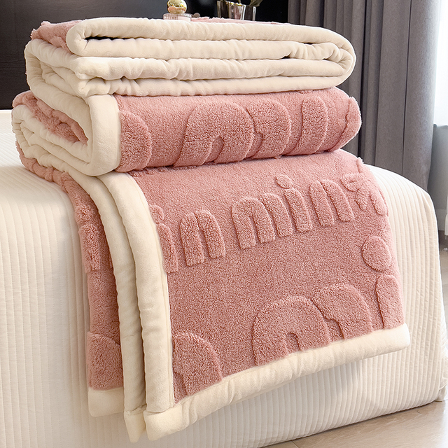 Wholesale Winter Padded Thickened Blanket Dormitory Nap Blanket Coral Velvet Bedding Sofa Cover Blanket