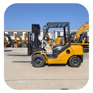 Venta Directa de Fábrica, Montacargas Usado Komatsu FD30 de 3 Toneladas, Montacargas Diésel de Alta Eficiencia para Manejo de Materiales, Original de Japón - Product Image 1