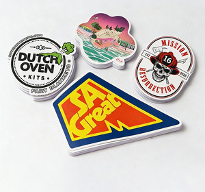 Autocollants en PVC personnalisés mignons rose Lilo & Stitch pour enfants, décoration maison et voiture - Imperméables, écologiques, découpés - Product Image 5