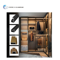 Fournisseur de profilés de fenêtres et de portes en aluminium extrudé architectural de haute qualité pour les projets d'appartements et d'hôtels