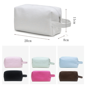 Bolsa de Maquillaje Cosmética Blanca Tipo Waffle con Cremallera para Regalo de Dama de Honor, Bolsa de Aseo de Tela Waffle para Mujer, Venta al por Mayor, Lista para Bordar - Product Image 3