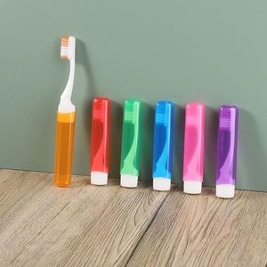 Brosse à dents pliable de voyage promotionnelle, mini, à poils doux, personnalisable avec logo imprimé - Product Image 4