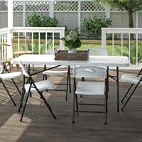 Table polyvalente en plastique solide de 6 pieds, plateau mat anti-reflets, base stable. Idéal pour le camping, les marchés artisanaux, les stands et les espaces de travail.