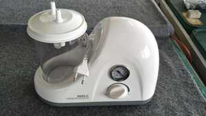 रिचार्जेबल बैटरी के साथ चिकित्सा एस्पिरेटर इलेक्ट्रिक पोर्टेबल एम्बुलेंस सक्शन यूनिट - Product Image 6