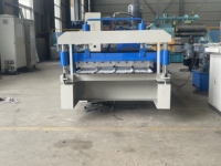 Machine de formage à froid pour tôles trapézoïdales en acier galvanisé à faible coût pour toitures et panneaux muraux