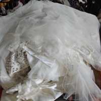 Gaun Pengantin Musim Panas Warna Putih Bahan Chiffon, Pakaian Bekas Bale, Gaun Wanita Second Hand Grosir dalam Jumlah Besar, Berbagai Model