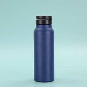 Bouteille d'eau isotherme en acier inoxydable de 24 oz avec support magnétique pour téléphone, personnalisable, pour la salle de sport et les voyages - Product Image 5