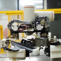 FR20 20kg 1854mm bras robotique industriel robot de soudage par palettisation avec 6 composants de base d'axe y compris moteur et PLC