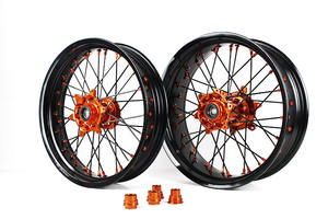 Juego de ruedas de Piezas de motocicleta de carreras <span class=keywords><strong>Supermoto</strong></span> para <span class=keywords><strong>Honda</strong></span> CR250 CRF <span class=keywords><strong>450</strong></span> CNC, llantas de radios negras de aleación de aluminio, tipo delantero y trasero - Product Image 2