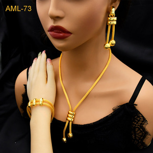 Conjunto de Joias Indianas de Luxo Banhadas a Ouro 24k Saudita para Festas e Casamentos com Franjas Longas - Product Image 4