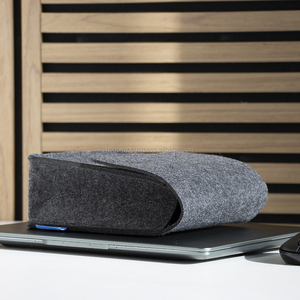 Sac de rangement en feutre gris de conception classique haut de gamme pour la souris et le chargeur, idéal pour un usage quotidien - Product Image 4