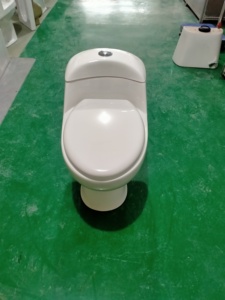 Diseño moderno económico de una pieza Sanitarios de cerámica Inodoro Inodoros y <span class=keywords><strong>Lavaba</strong></span> WC Juego de inodoro Baño Sanitario Suite - Product Image 3