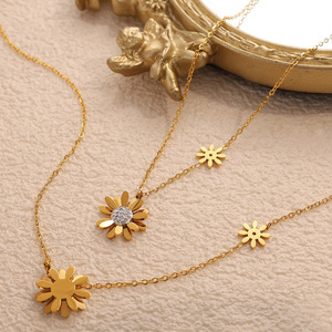 สร้อยคอเดซี่ไทเทเนียมสตีลสไตล์ยุโรปอเมริกัน ชุบทอง 18K ประดับเพชรแบบฝัง สร้อยสแตนเลส ของขวัญเครื่องประดับ - Product Image 2