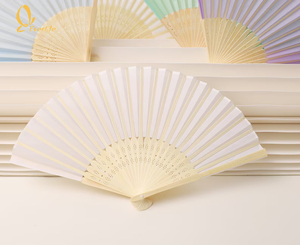 พัดไม้ไผ่ที่ระลึก ราคาโรงงานแบบดั้งเดิม งานฝีมือพลาสติกคุณภาพพรีเมียม - Product Image 4