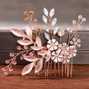 Peineta de Pelo Nupcial Dorada Hecha a Mano con Flores Blancas y Cristales Ámbar, Adorno Floral Vintage Boho para Novias, Accesorios para el Cabello de Boda - Product Image 2