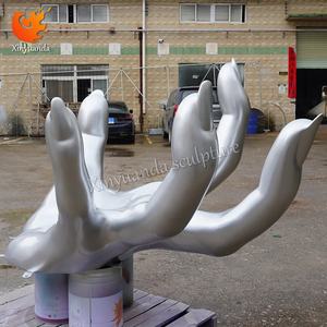 Patung Tangan Fiberglass Kustom yang Dicat untuk Dekorasi Lanskap Taman Ruang Hijau Luar Ruangan - Product Image 4